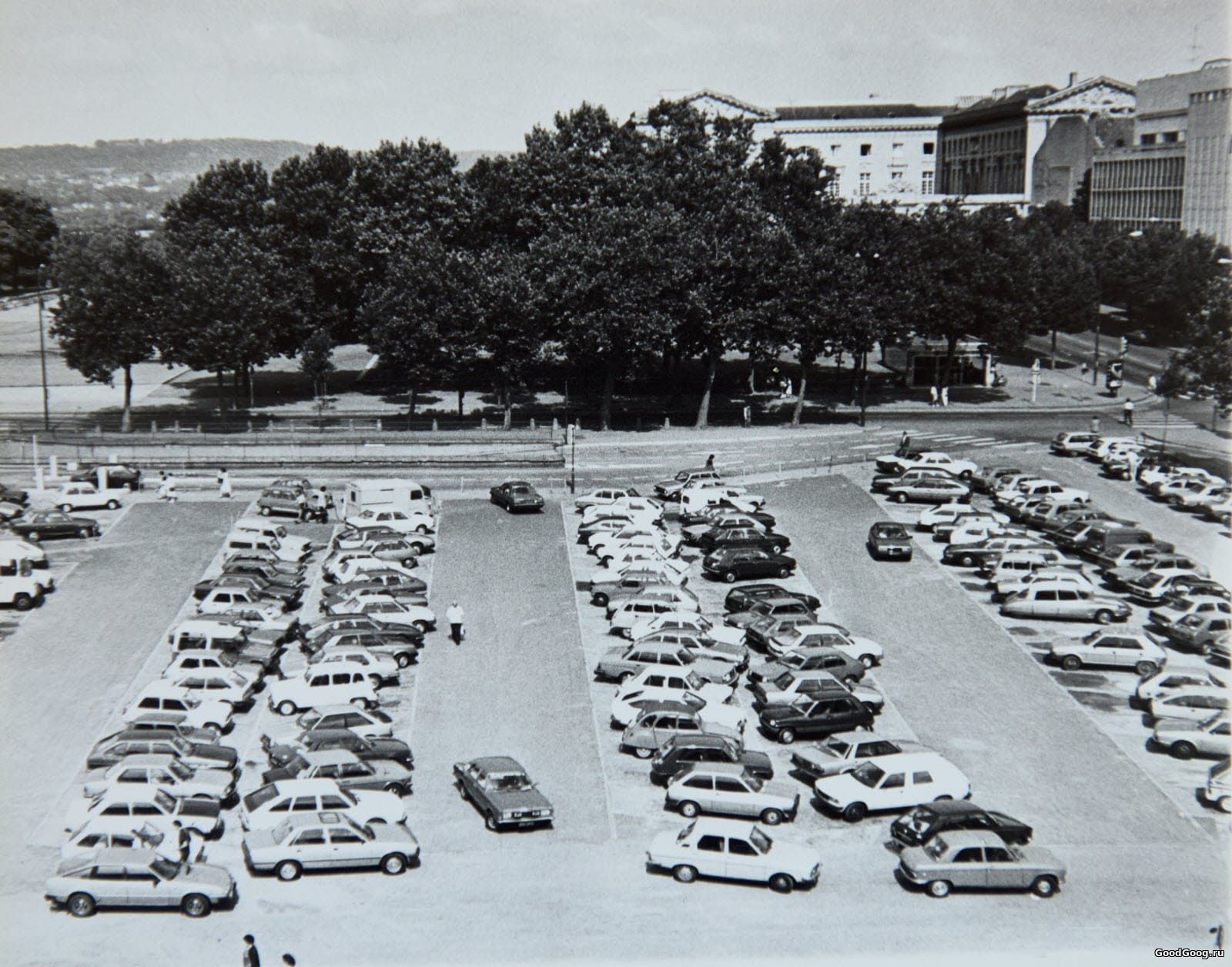 Автомобильная парковка - история